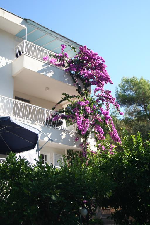 Bugenvila Apartman Vrboska