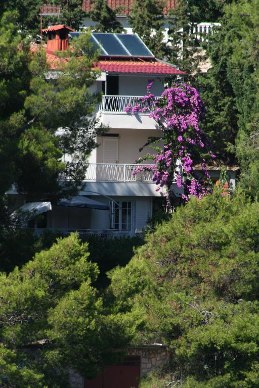Bugenvila Apartman Vrboska